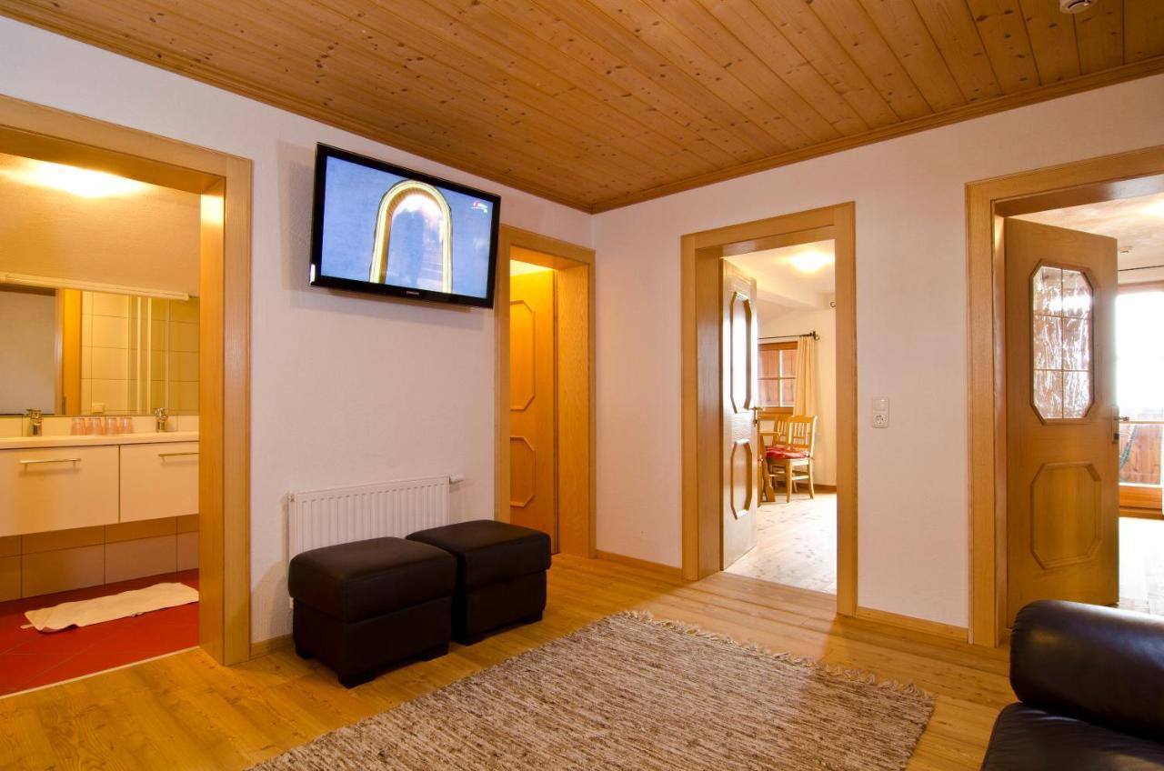 Weberstube Weberhaus Zollhaus Zollstoeckl Apartamento Obertilliach Exterior foto